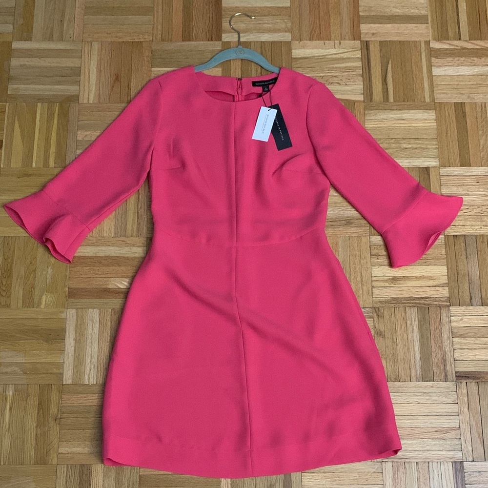 NWT Banana Republic Tulip Sleeve Dress w/ Pockets - Women’s Size 0